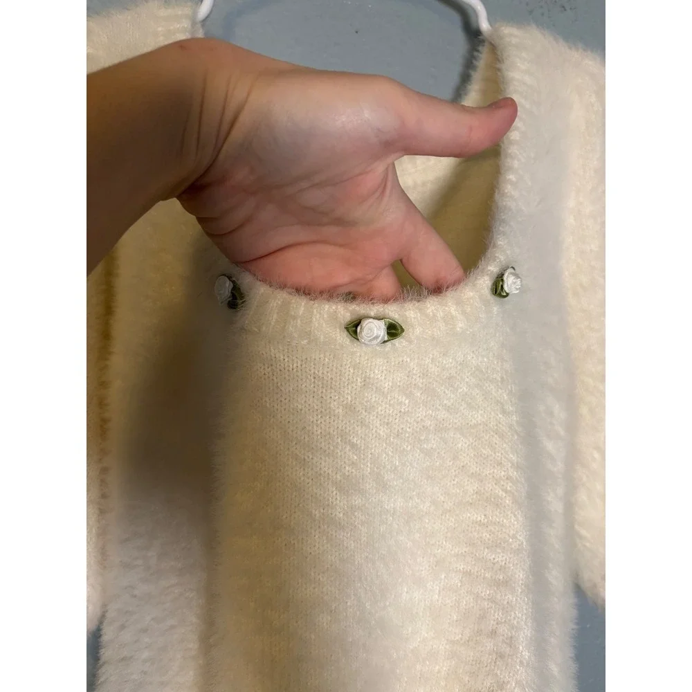 For‎ Love & Lemons Anastasia Cropped Sweater White Faux Mohair Floral Applique - Picture 5 of 8